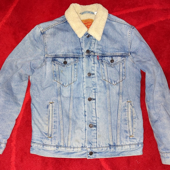 Levi's Denim Jacket with Cream Shearling Collar - Picture 7 of 9